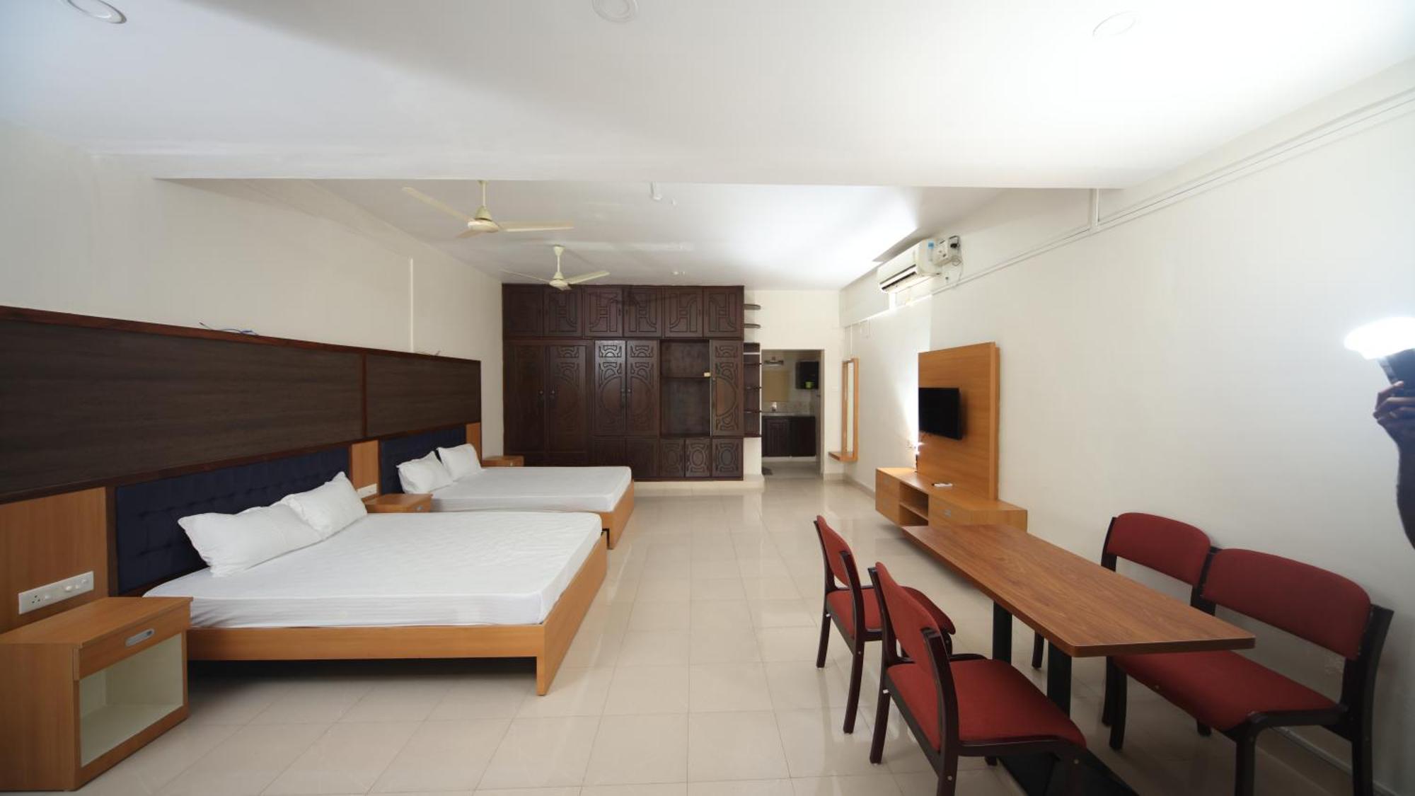 Ashtamudi Lake Garden Resorts Колам Екстериор снимка