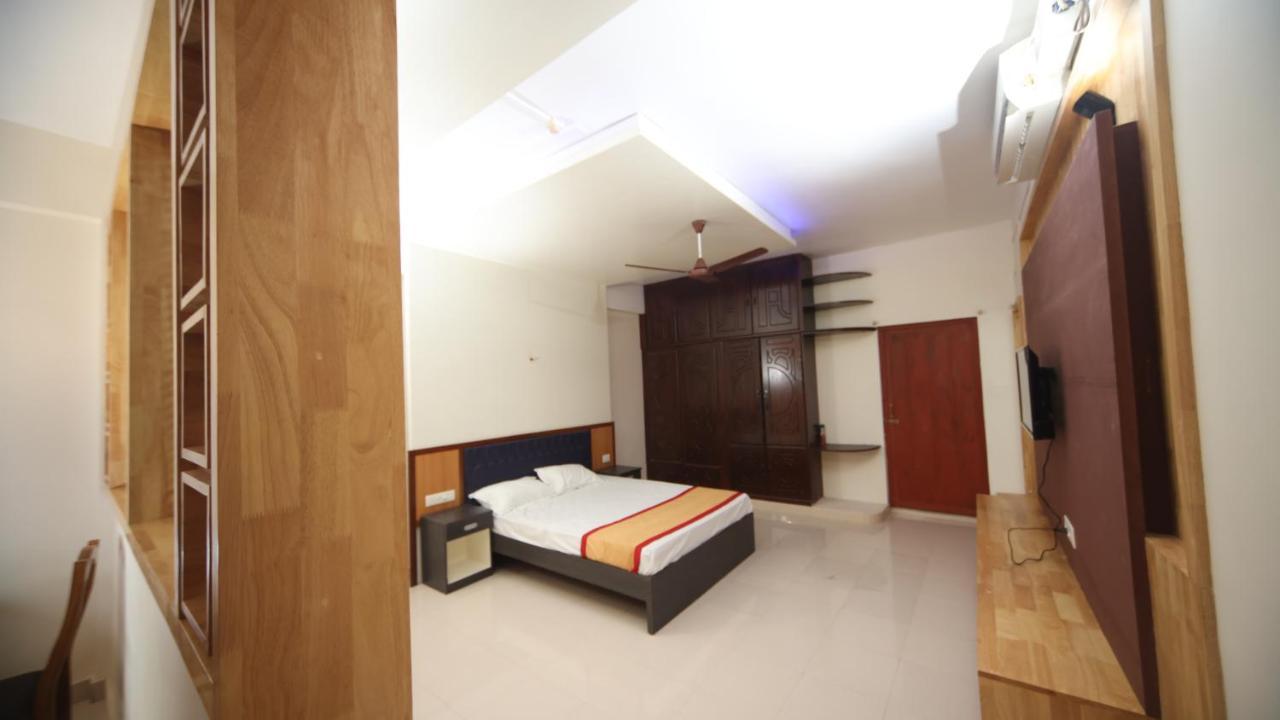 Ashtamudi Lake Garden Resorts Колам Екстериор снимка