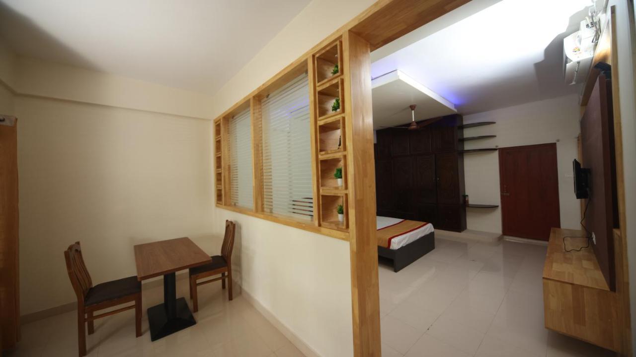Ashtamudi Lake Garden Resorts Колам Екстериор снимка